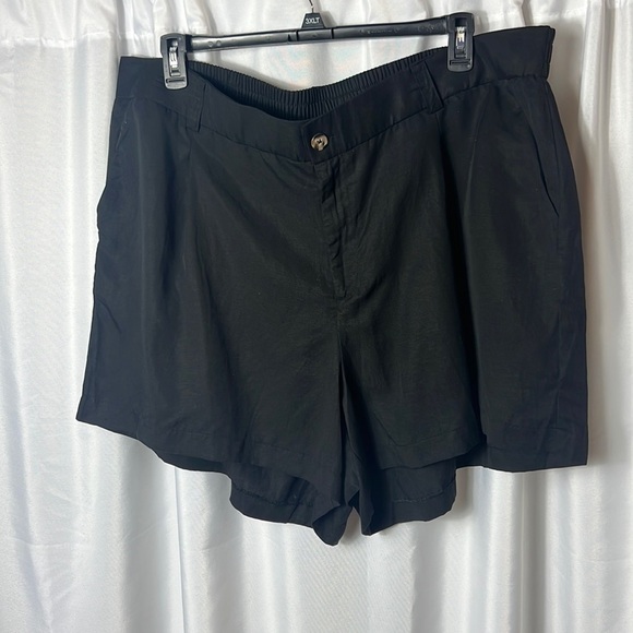 Torrid Black Linen Shorts - Picture 2 of 9